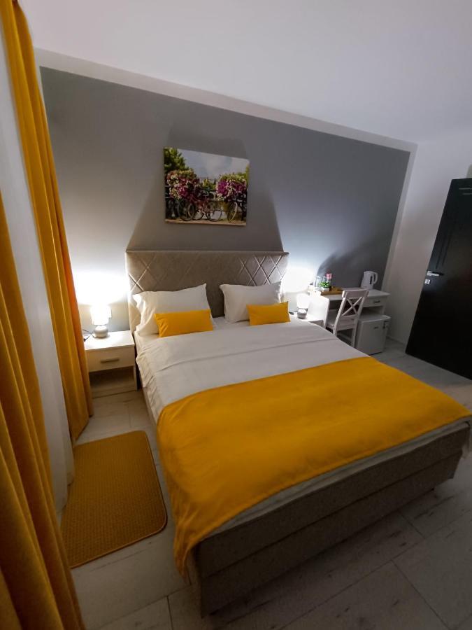 Apartments Ajsa SJJ Eksteriør billede