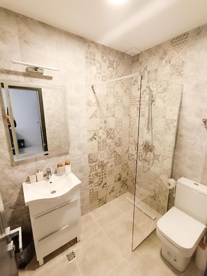 Apartments Ajsa SJJ Eksteriør billede
