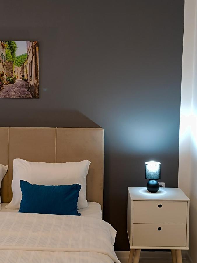 Apartments Ajsa SJJ Eksteriør billede